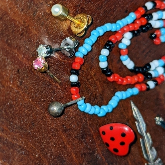 Lot of Single Earrings of All Kinds - Picture 2 of 6